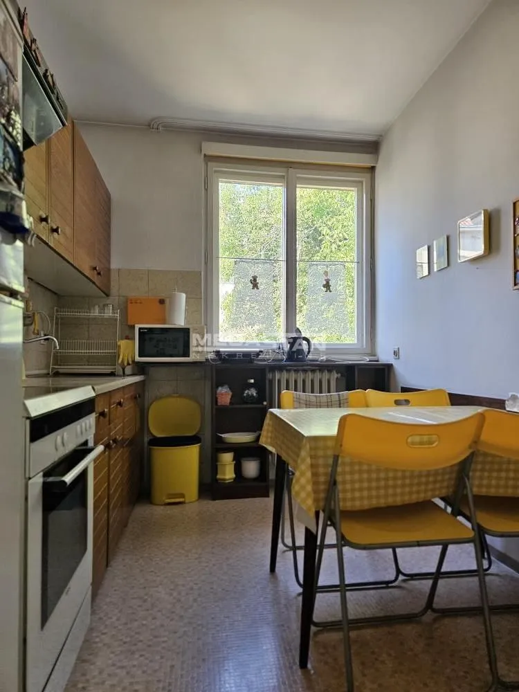 Prodaja, četvorosoban stan, 106m², Lekino Brdo, Voždovac Sve Podlokacije