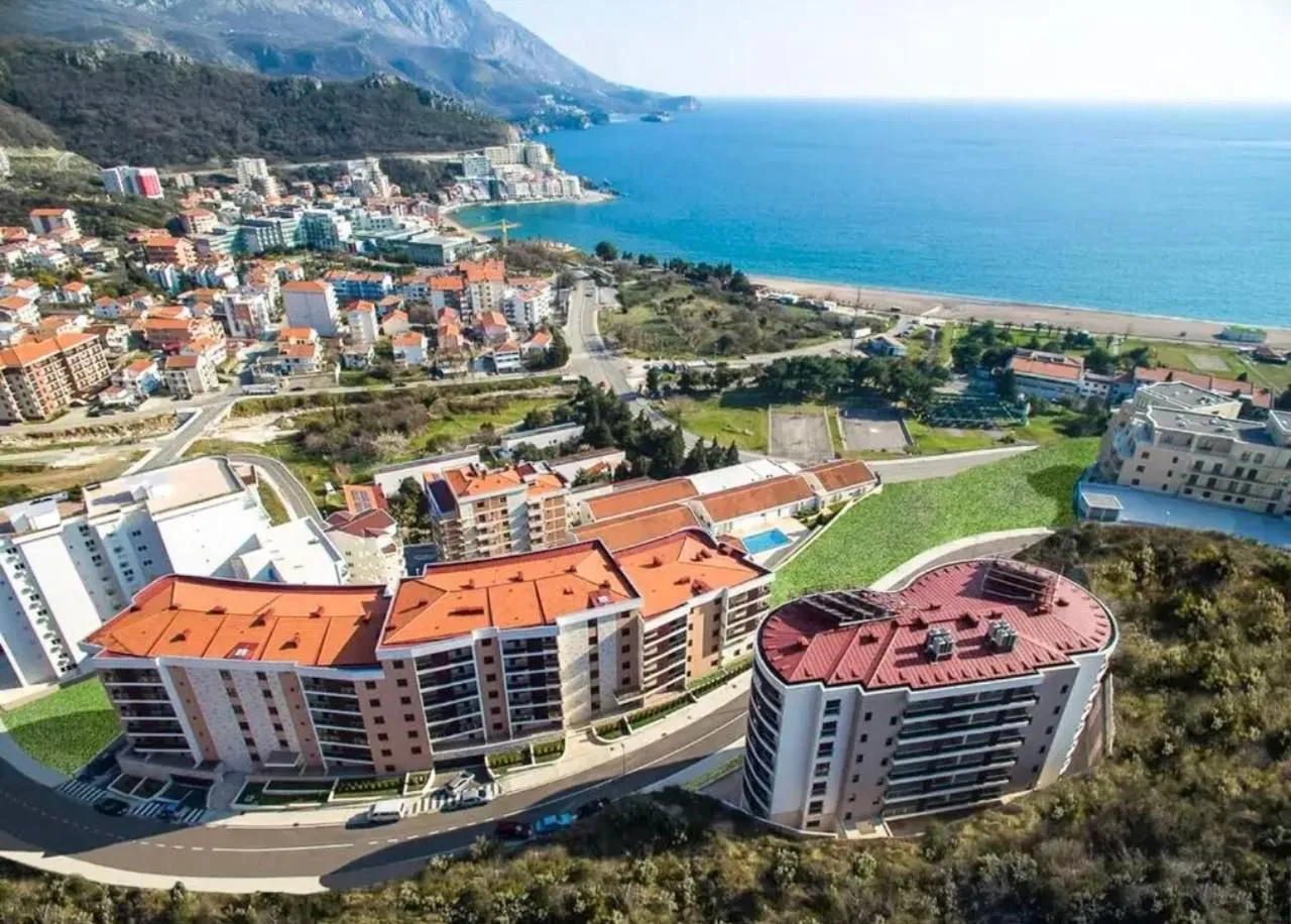 Sale, two bedroom apartment, 88m², Bečići, Budva