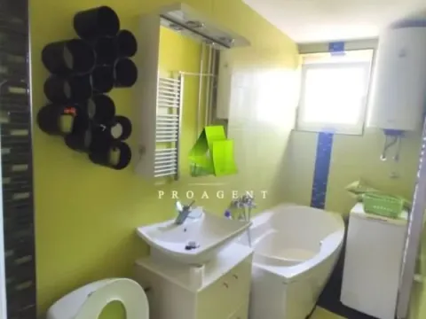 Izdavanje, dvosoban stan, 74m², Medijana, Niš - image 11