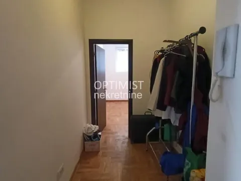 Prodaja, jednosoban stan, 70m², Golf Naselje, Beograd - image 8