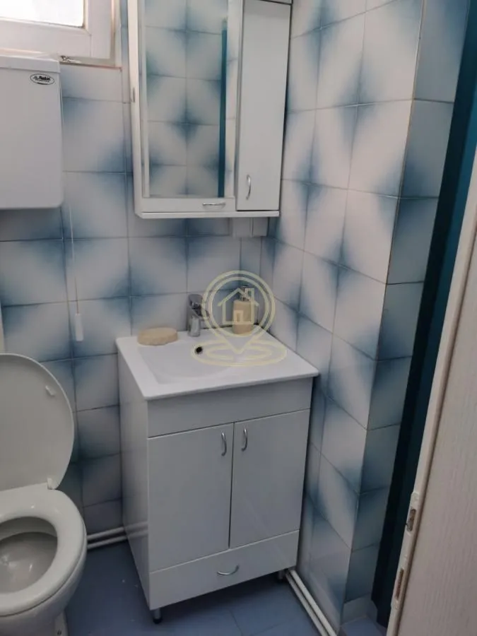 Rent, three bedroom apartment, 61m², Stari Grad, Beograd