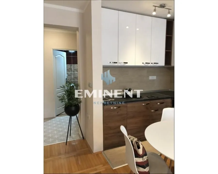 Rent, three bedroom apartment, 72m², Savski Venac, Beograd