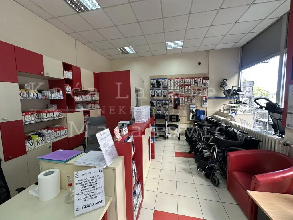 Rent, office space, 125m², Savski Venac, Beograd