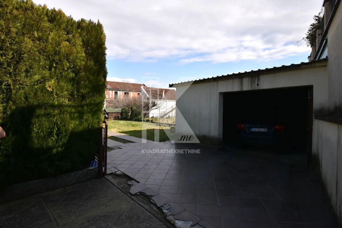Sale, house, 190m², Dalmatinska ulica, Podgorica