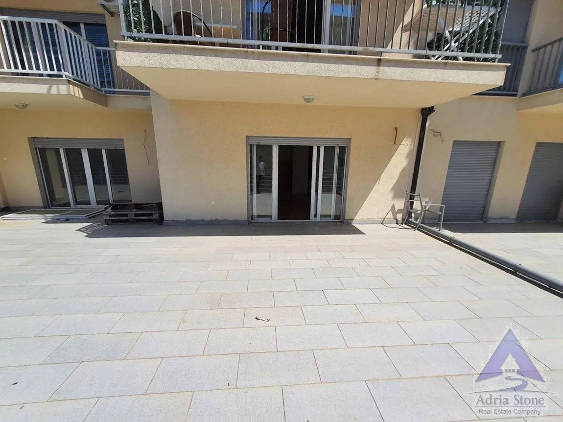 Sale, two bedroom apartment, 107m², Petrovac, Budva