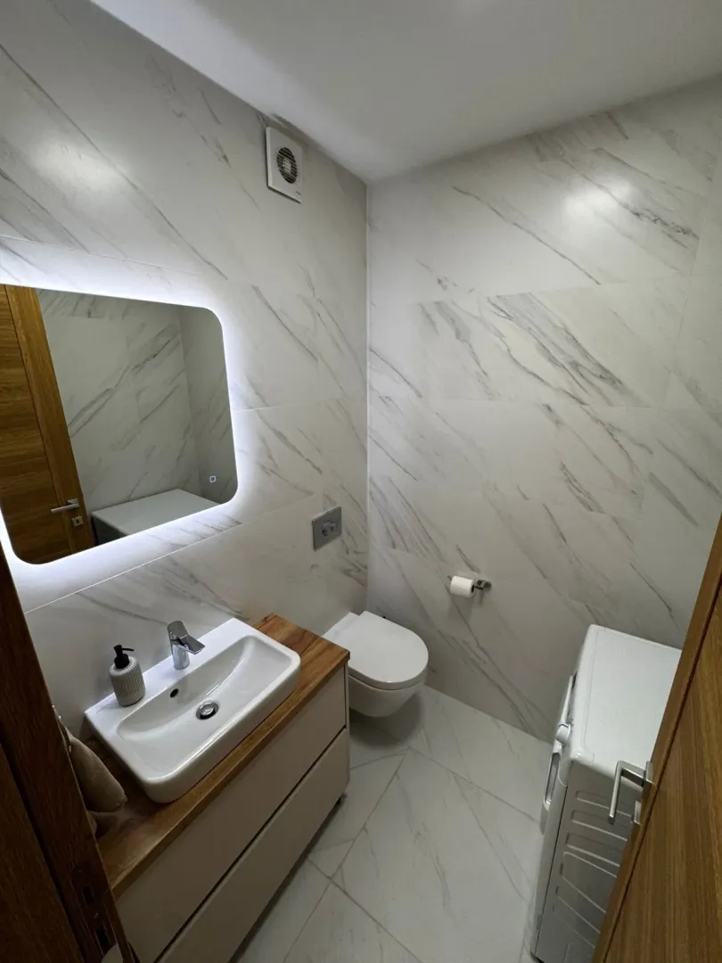 Prodaja, dvosoban stan, 72m², New City, Podgorica