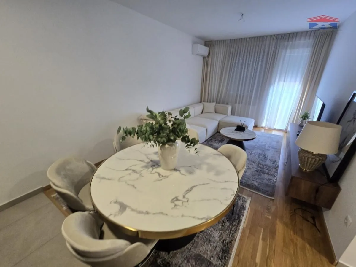 Izdavanje, dvosoban stan, 56m², Podbara, Novi Sad Sve Podlokacije