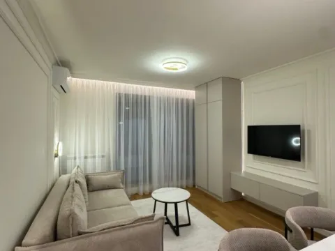 Sale, one bedroom apartment, 36m², Južni Bulevar, Vračar Sve Podlokacije - image 2