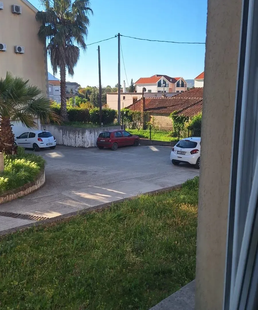 Rent, two bedroom apartment, 75m², Dumidran, Tivat
