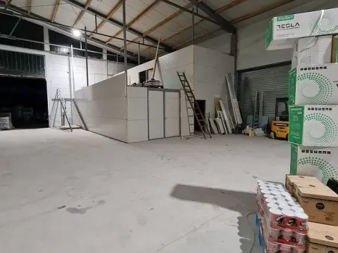 Izdavanje, poslovni prostor, 750m², Novi Beograd Sve Podlokacije, Beograd - image 2