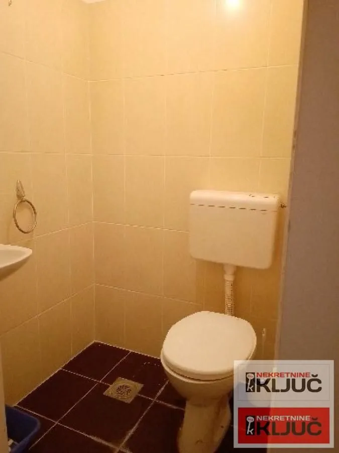 Prodaja, četvorosoban stan, 81m², Bulevar Oslobodjenja, Novi Sad Sve Podlokacije