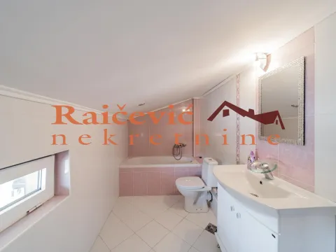 Prodaja, trosoban stan, 84m², Zemun Gornji Grad, Zemun Sve Podlokacije - image 17