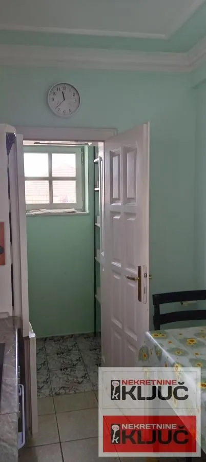 Izdavanje, četvorosoban stan, 169m², Telep, Novi Sad Sve Podlokacije