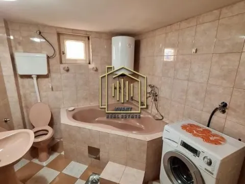 Izdavanje, dvosoban stan, 70m², Donja Gorica, Podgorica - image 7