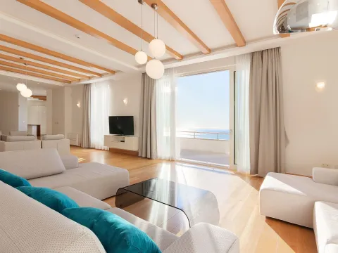 Izdavanje, kuća, 600m², Blizikuće, Budva - image 4