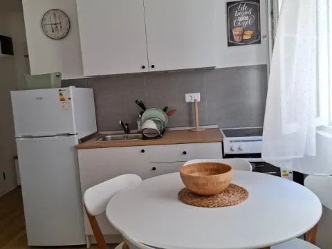 Prodaja, trosoban stan, 68m², Centar, Podgorica - image 6