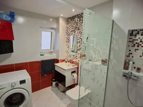 Prodaja, kuća, 270m², Blok 8, Petrovaradin - image 13