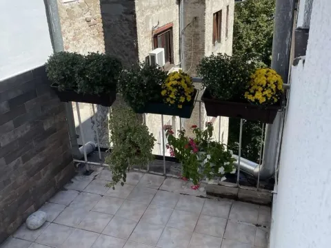 Rent, two bedroom apartment, 65m², Stari Grad, Beograd - image 5
