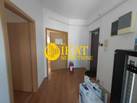Prodaja, četvorosoban stan, 127m², Stari Grad, Beograd - image 4
