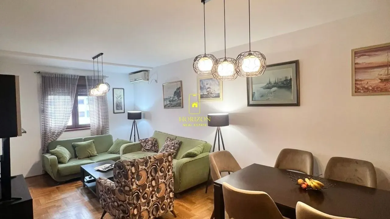 Prodaja, dvosoban stan, 70m², Stari Aerodrom, Podgorica