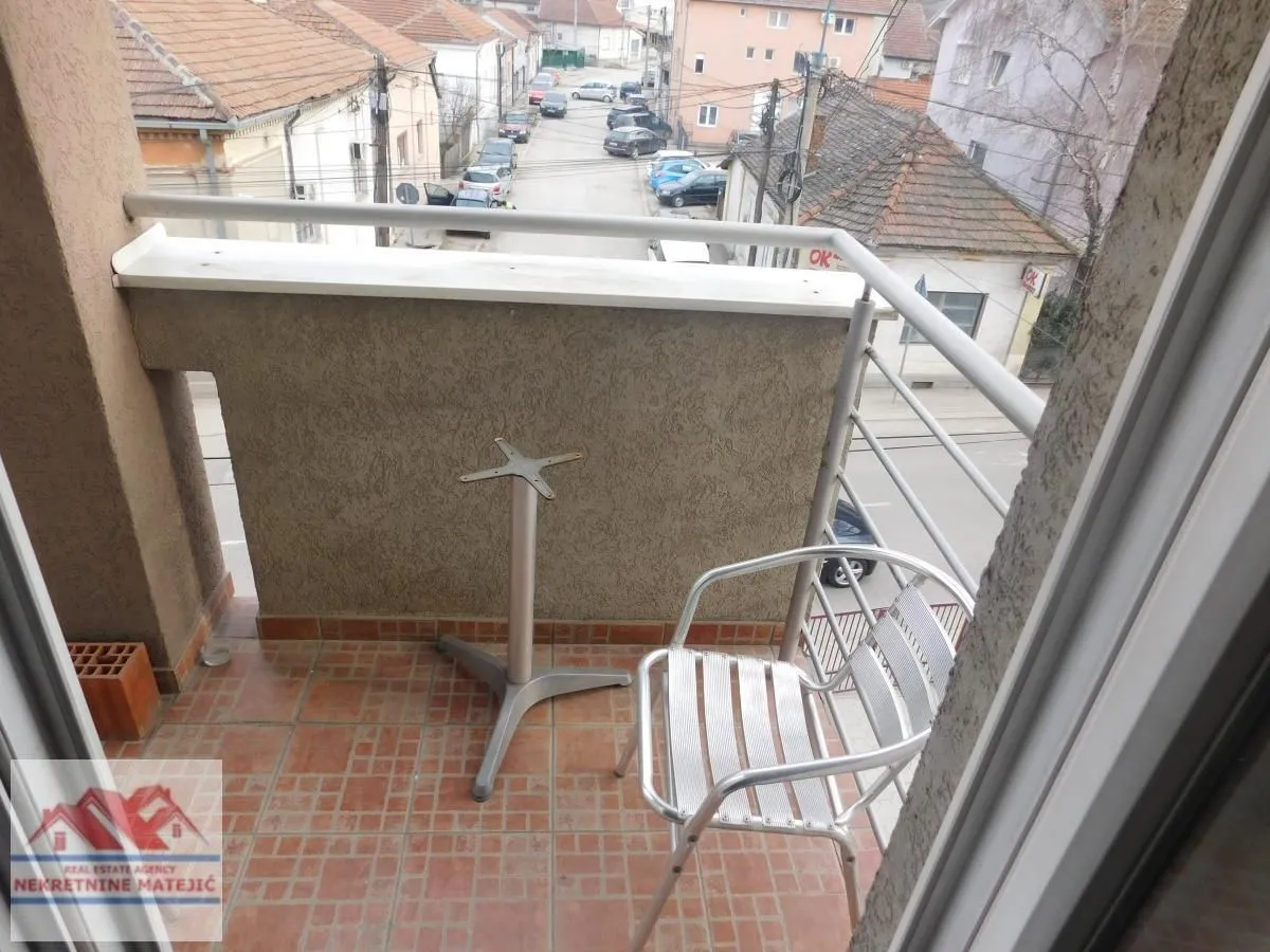Rent, office space, 74m², Centar, Kragujevac