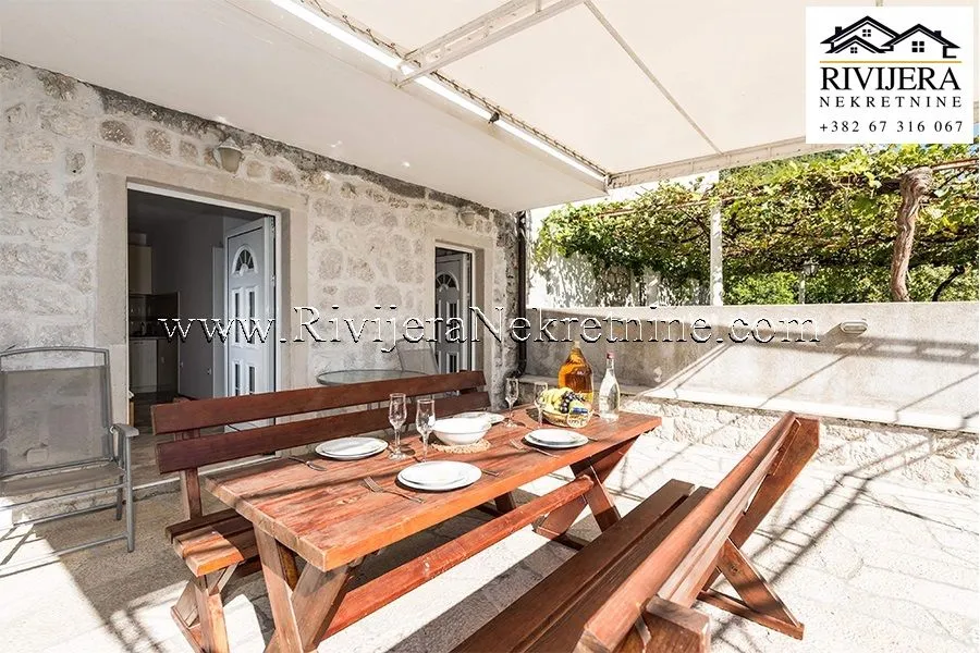 Sale, house, 130m², Lipci, Kotor