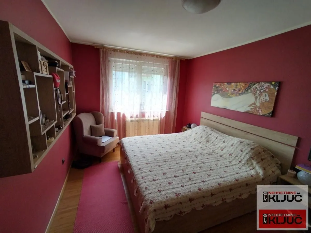 Prodaja, četvorosoban stan, 115m², Grbavica, Novi Sad Sve Podlokacije