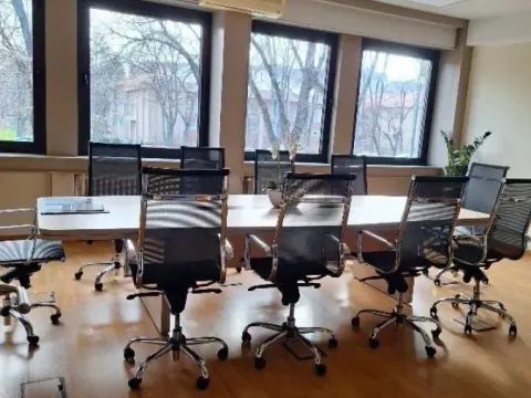 Izdavanje, poslovni prostor, 653m², Stari Merkator, Novi Beograd Sve Podlokacije - image 2