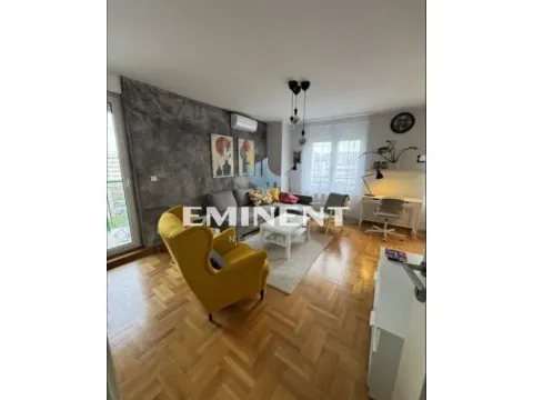 Stan in Voždovac Sve Podlokacije