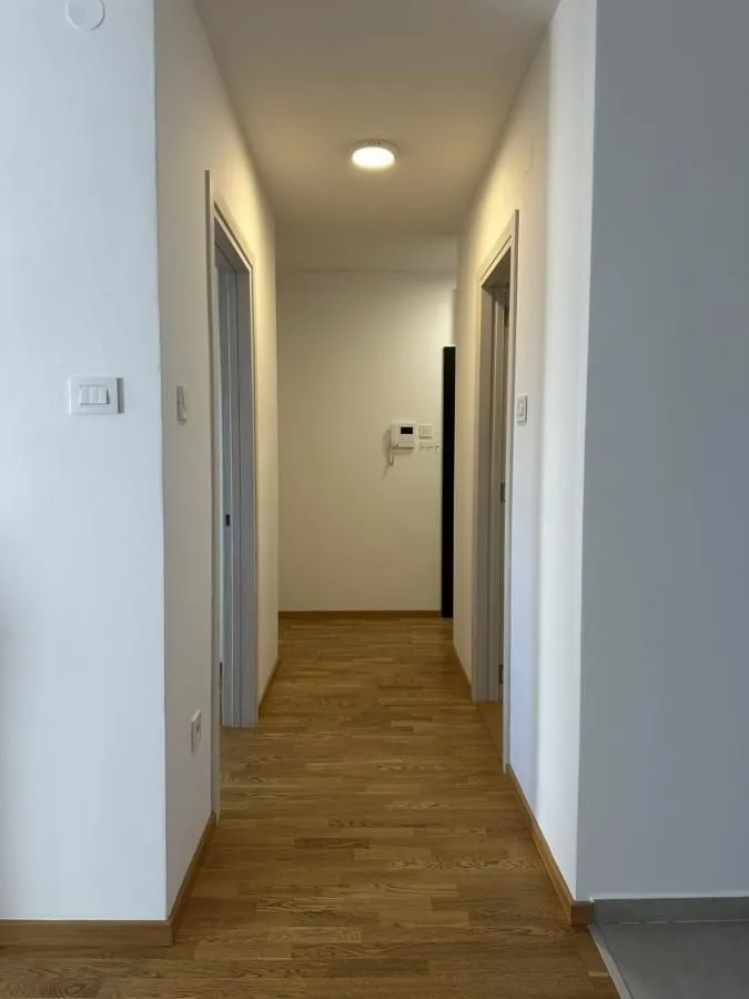 Rent, two bedroom apartment, 42m², Adamovićevo Naselje, Novi Sad Sve Podlokacije