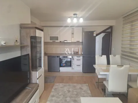 Rent, one bedroom apartment, 50m², Centar, Tivat - image 7