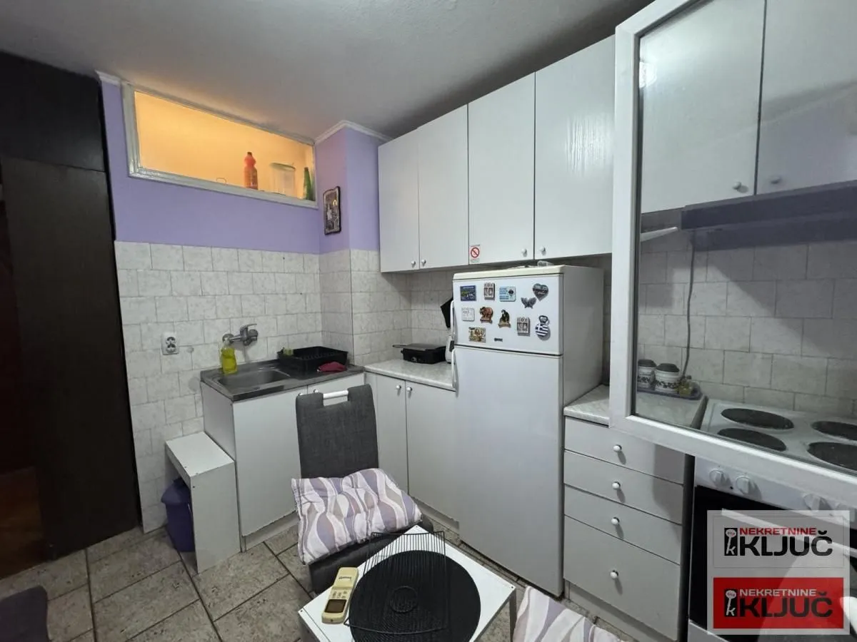 Prodaja, jednosoban stan, 30m², Železnička Stanica, Novi Sad Sve Podlokacije