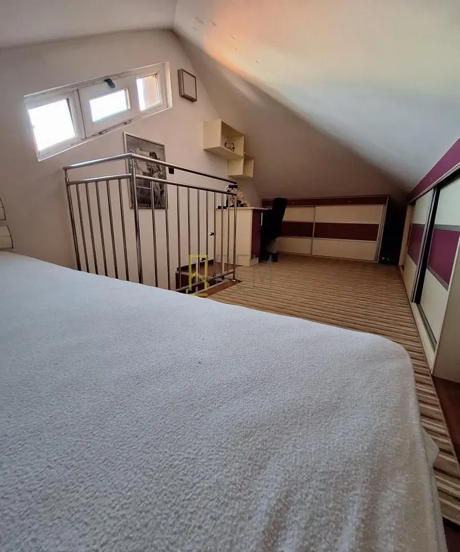 Prodaja, trosoban stan, 87m², Stari Aerodrom, Podgorica