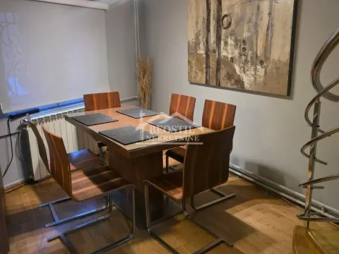 Rent, two bedroom apartment, 60m², Južni Bulevar, Vračar Sve Podlokacije - image 2