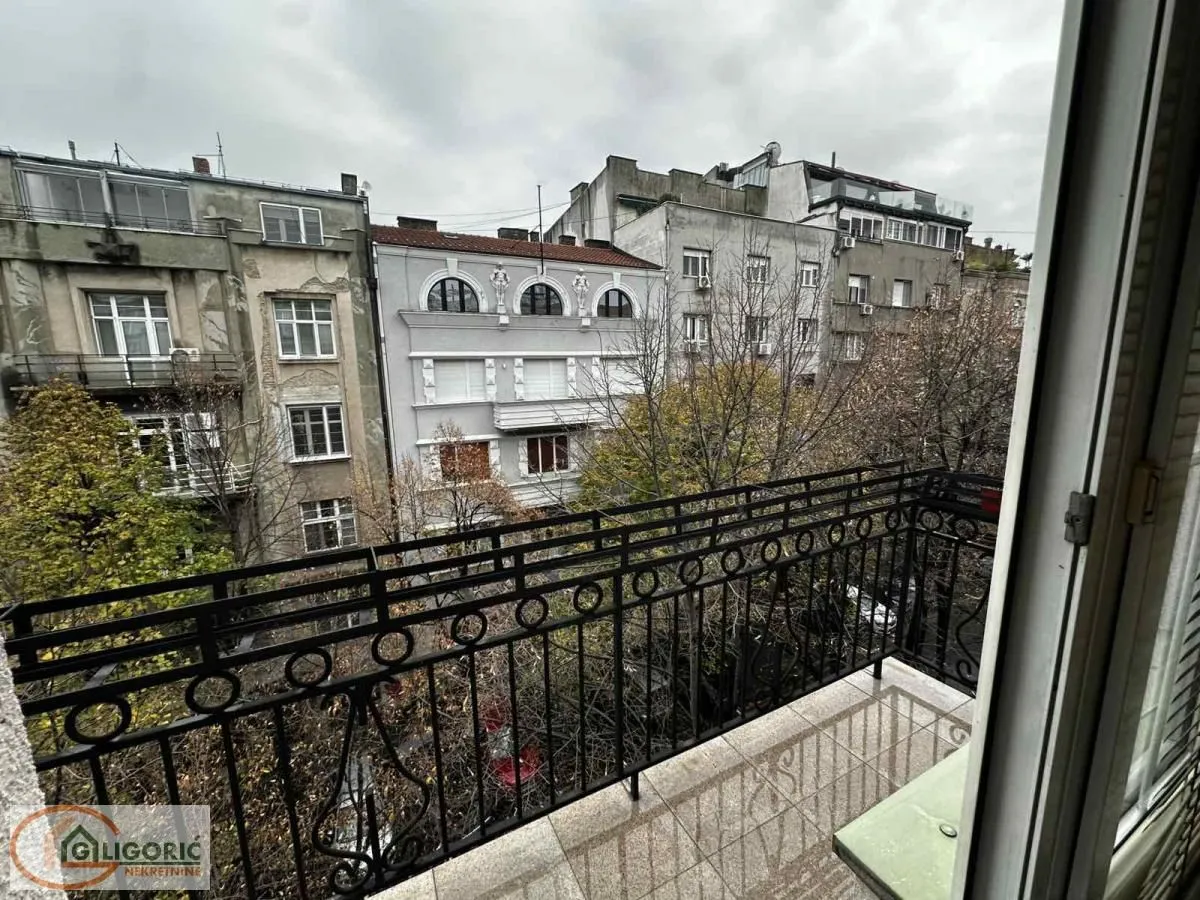 Sale, four bedroom apartment, 110m², Stari Grad, Beograd