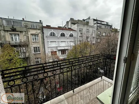 Prodaja, četvorosoban stan, 110m², Stari Grad, Beograd - image 4