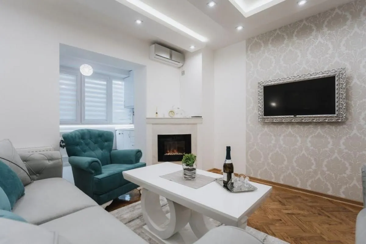 Prodaja, jednosoban stan, 40m², Centar, Novi Sad