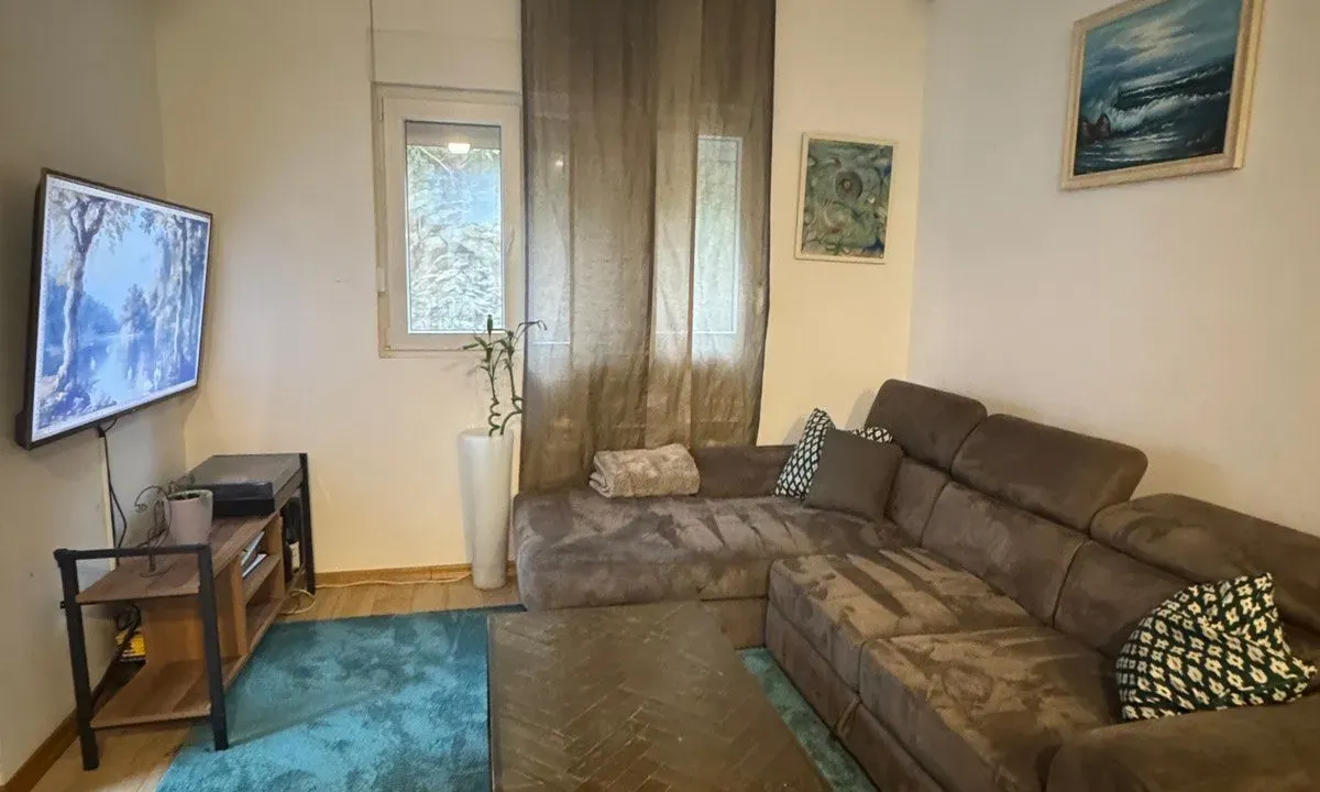 Rent, one bedroom apartment, 43m², Budva, Crna Gora