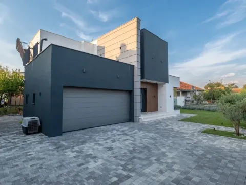 Rent, house, 180m², Gornja Gorica, Podgorica - image 29