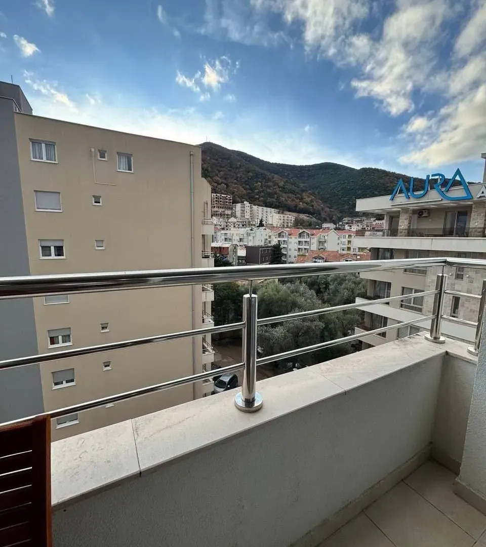 Rent, one bedroom apartment, 48m², Golubovina, Budva