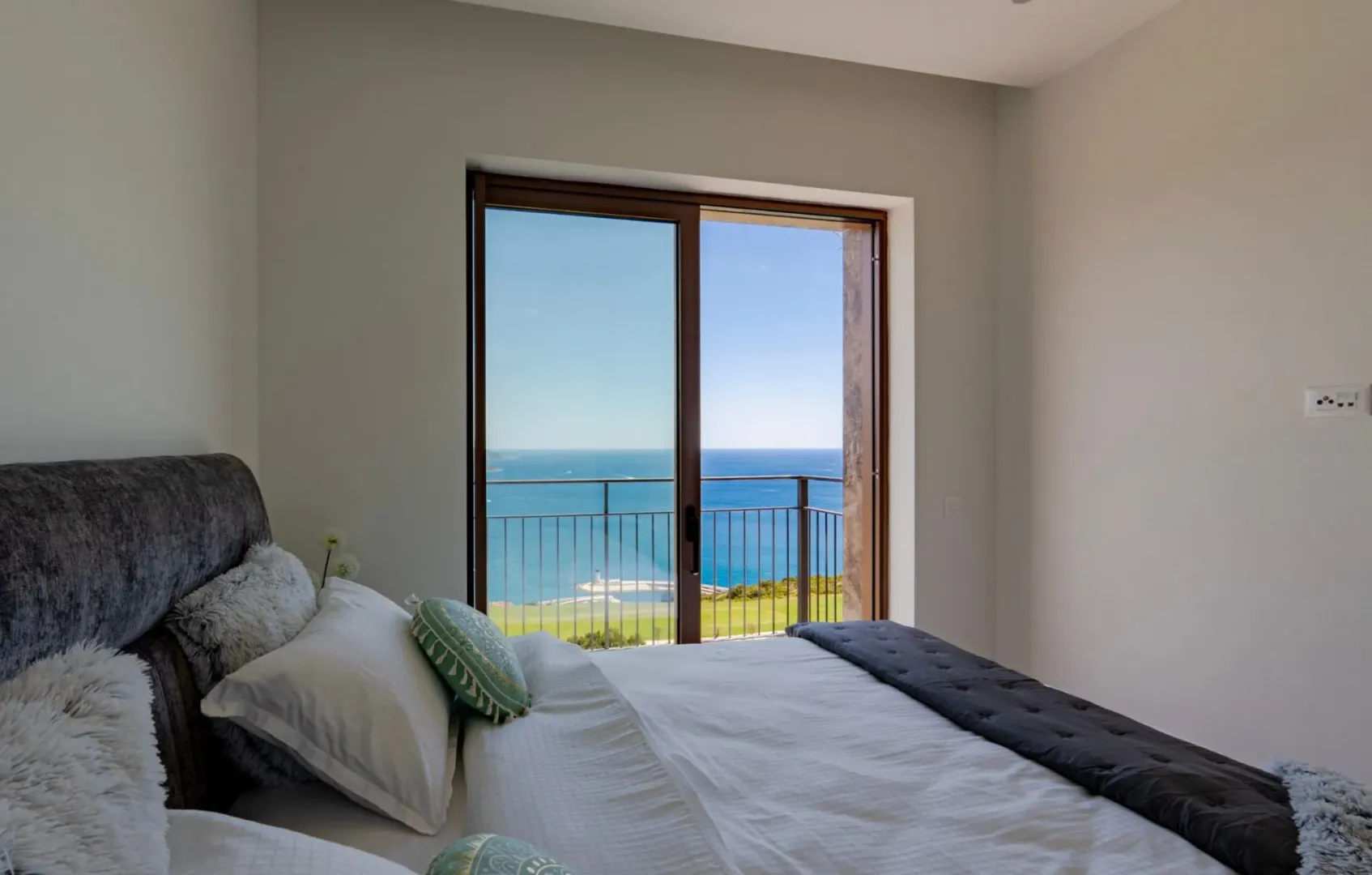 Rent, three bedroom apartment, 155m², Luštica Bay, Tivat