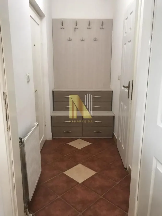 Prodaja, stan, 130m², Grbavica, Novi Sad Sve Podlokacije