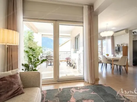 Prodaja, trosoban stan, 114m², Dobrota, Kotor - image 5