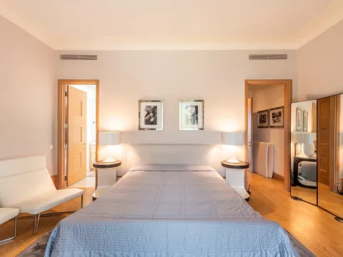 Prodaja, četvorosoban stan, 278m², Porto Montenegro, Tivat - image 24