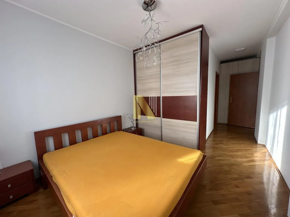 Prodaja, četvorosoban stan, 161m², Bulevar Oslobodjenja, Novi Sad Sve Podlokacije