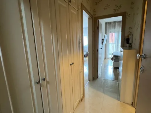 Izdavanje, jednosoban stan, 47m², City Kvart, Podgorica - image 6