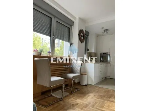 Izdavanje, jednosoban stan, 35m², Stari Grad, Beograd - image 2