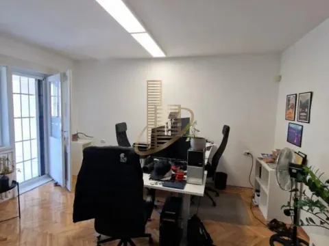 Rent, office space, 227m², Sajmište, Novi Sad - image 9