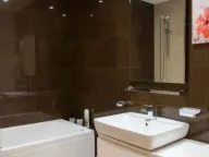 Rent, one bedroom apartment, 77m², Bulevar, Budva - image 9