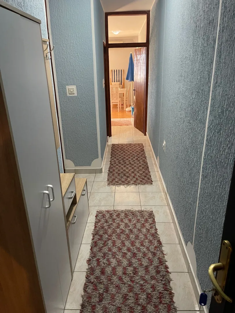 Izdavanje, jednosoban stan, 56m², Babin Do, Budva